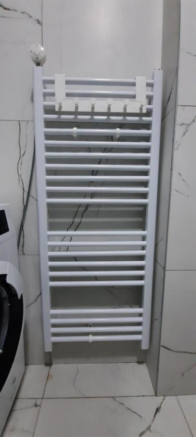 Comfy Apartment In שקודר מראה חיצוני תמונה